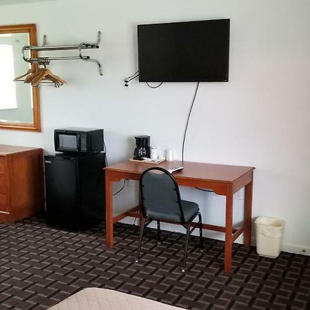 Budget Inn Breezewood Exteriör bild