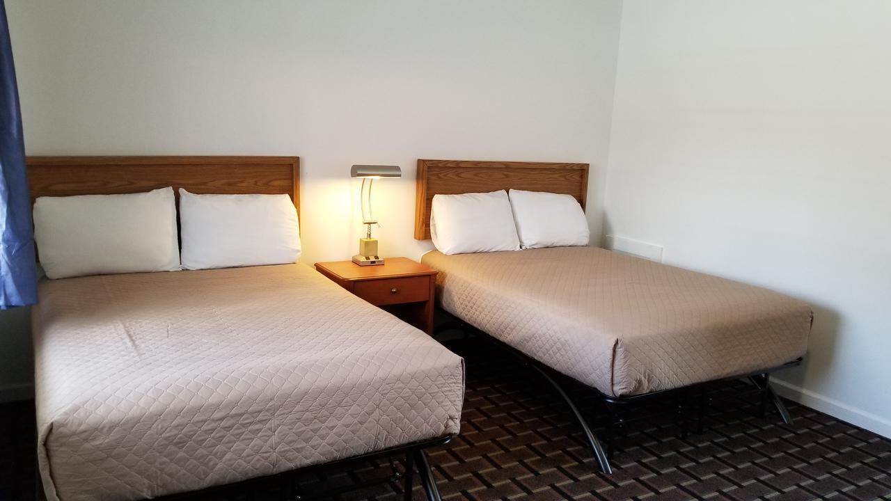 Budget Inn Breezewood Exteriör bild