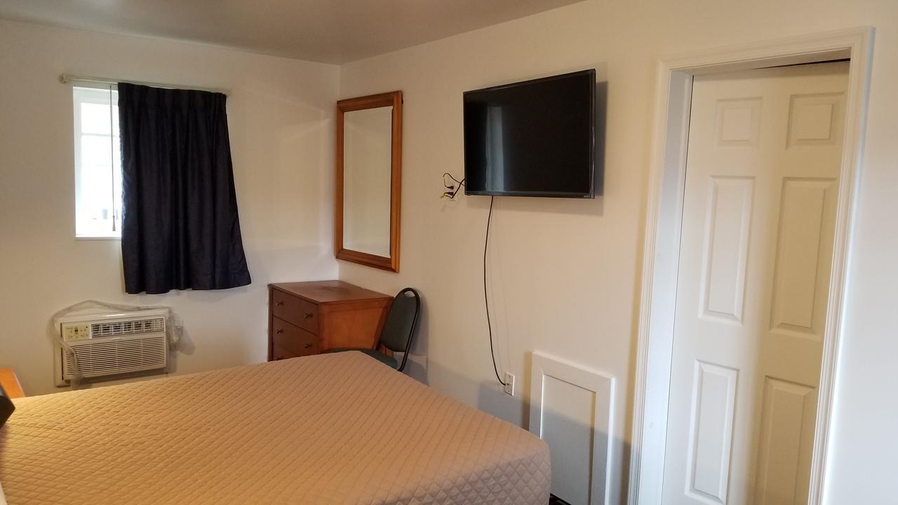 Budget Inn Breezewood Exteriör bild