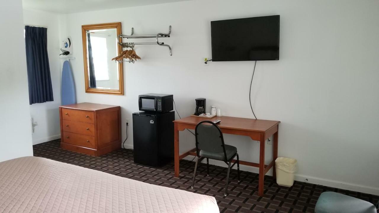 Budget Inn Breezewood Exteriör bild